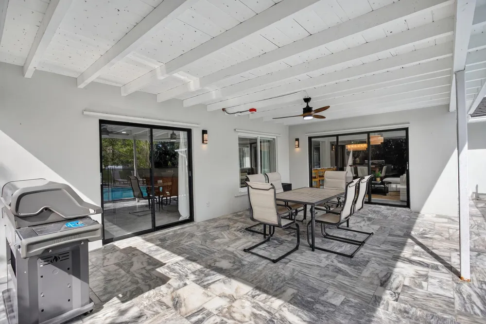 2421 NW 114th Ave, Coral Springs, FL 33065