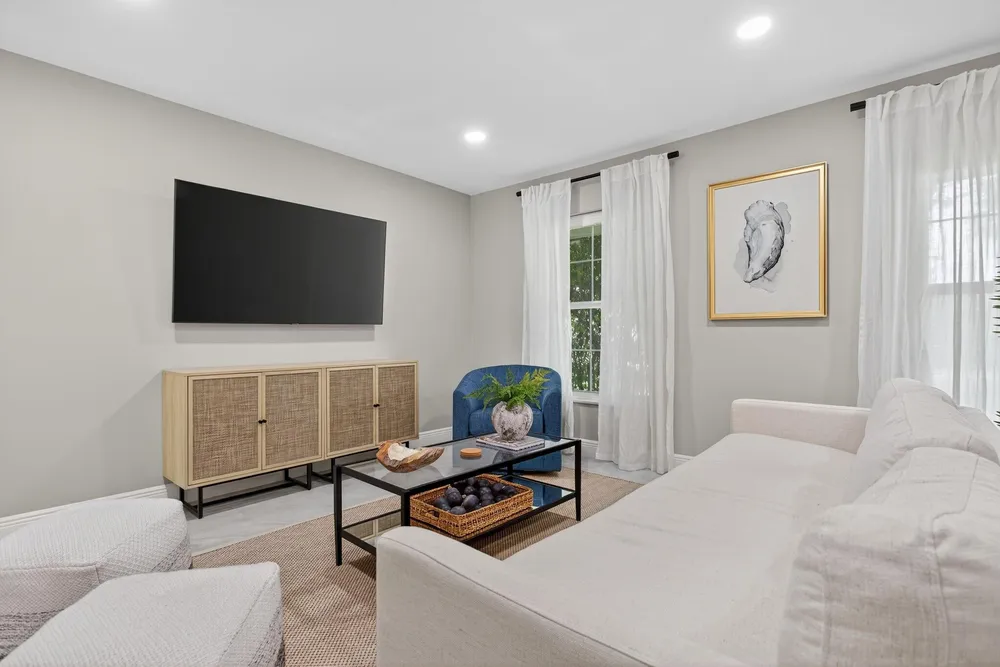 2421 NW 114th Ave, Coral Springs, FL 33065