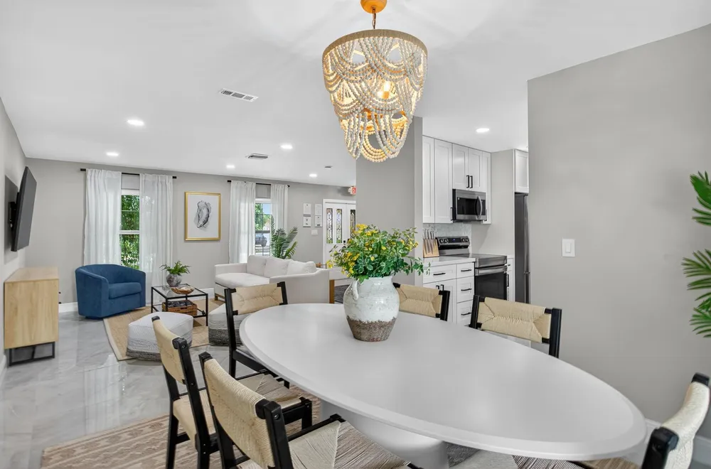 2421 NW 114th Ave, Coral Springs, FL 33065