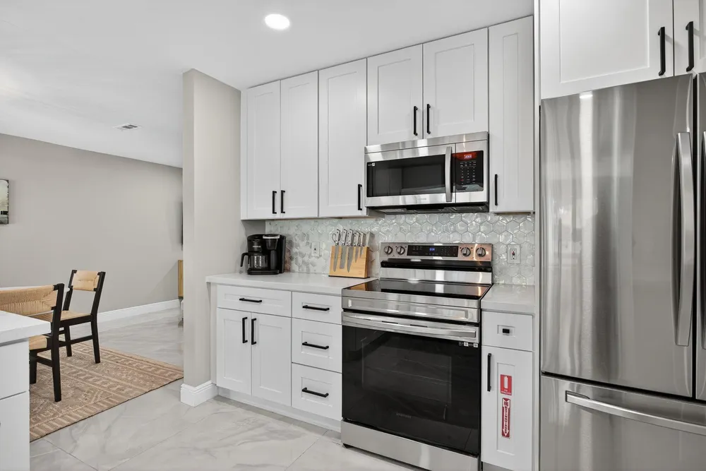 2421 NW 114th Ave, Coral Springs, FL 33065