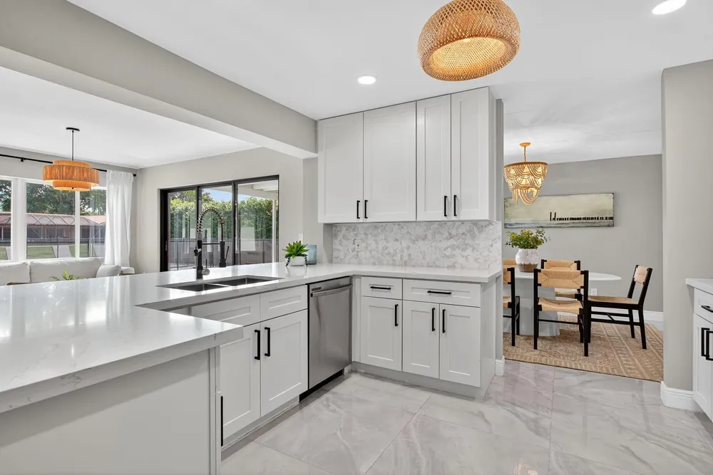 2421 NW 114th Ave, Coral Springs, FL 33065