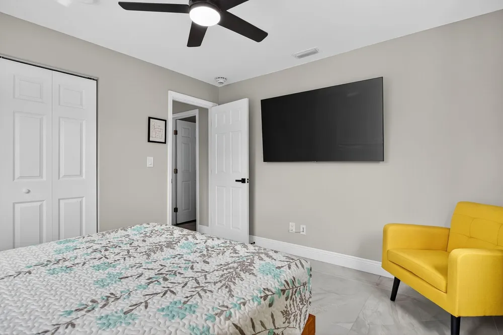 2421 NW 114th Ave, Coral Springs, FL 33065