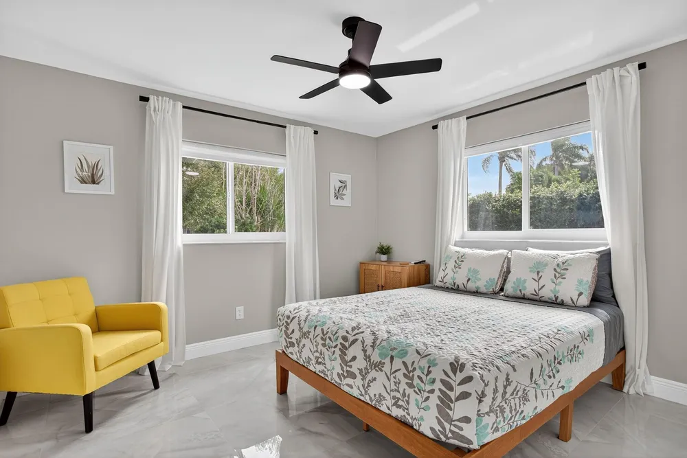 2421 NW 114th Ave, Coral Springs, FL 33065
