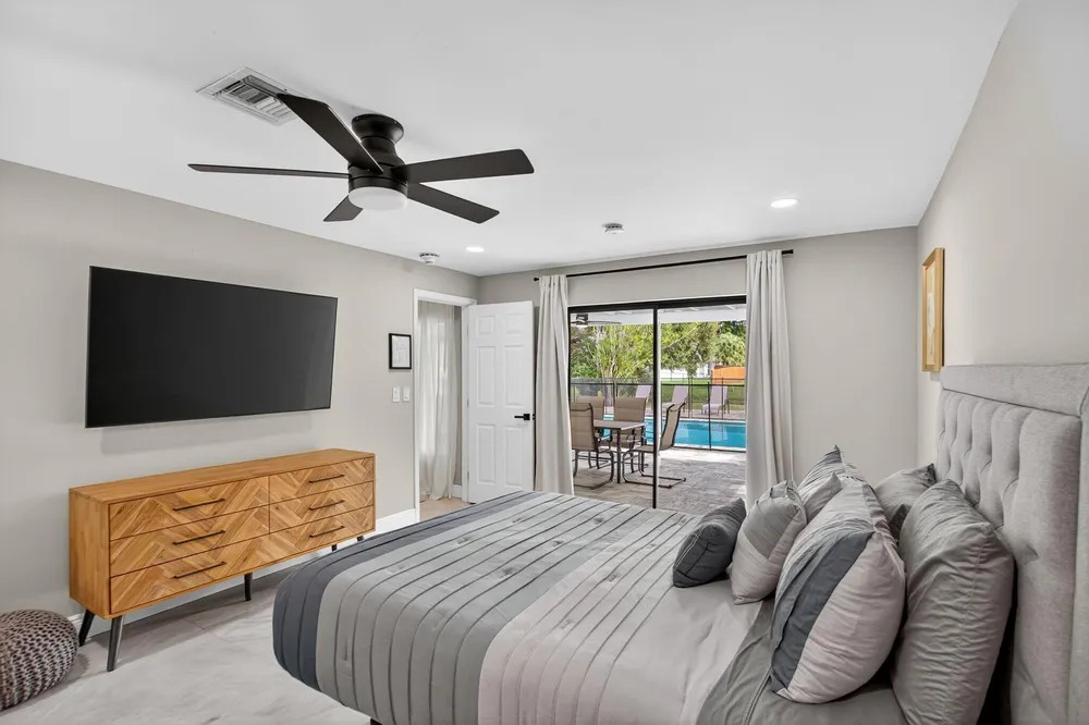 2421 NW 114th Ave, Coral Springs, FL 33065