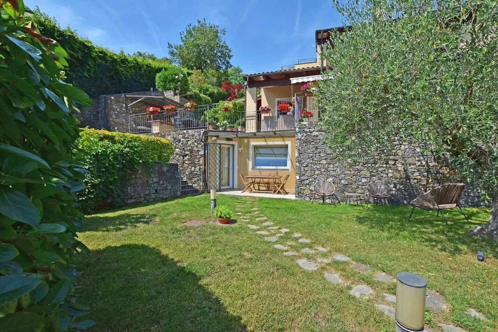 View image gallery of Località Vallone, Garlenda, Liguria