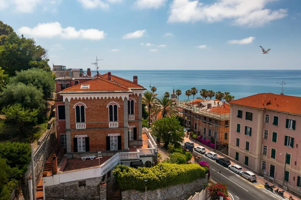 via Giacinto Menotti Serrati, Imperia, Liguria