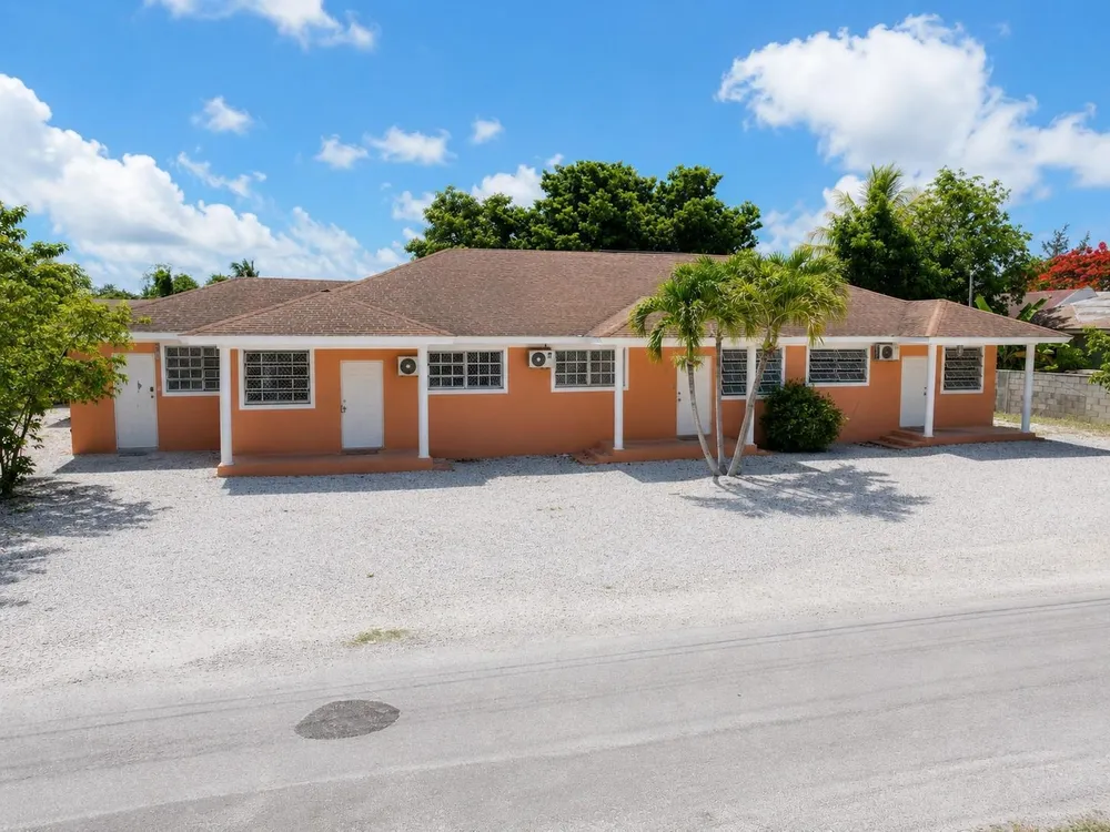 Joe Farrington Road Nassau / New Providence