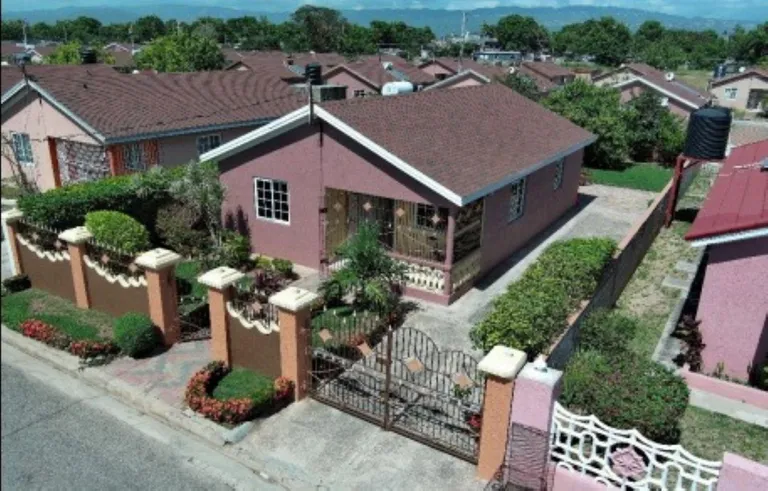 WESTMEADE WILLOWS St. Catherine