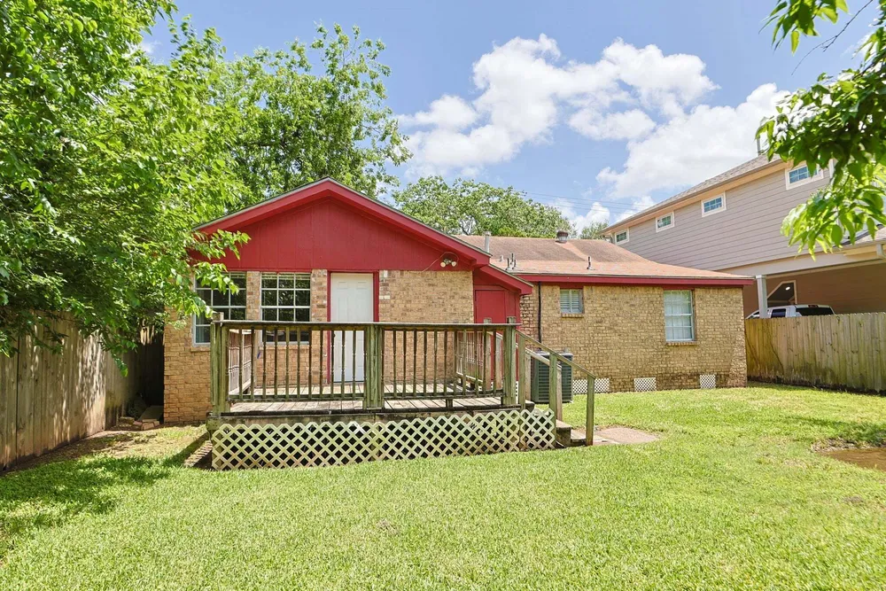 4039 Cornell St, Houston, TX 77022