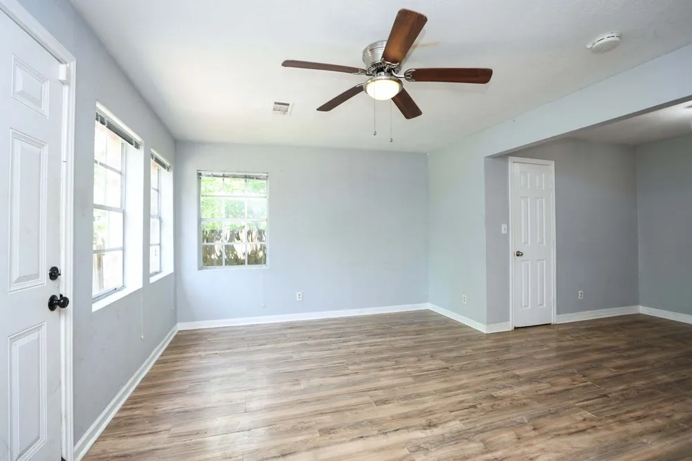 4039 Cornell St, Houston, TX 77022
