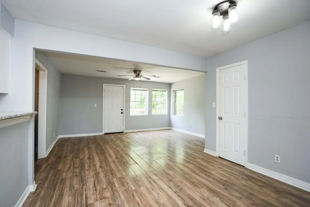 4039 Cornell St, Houston, TX 77022