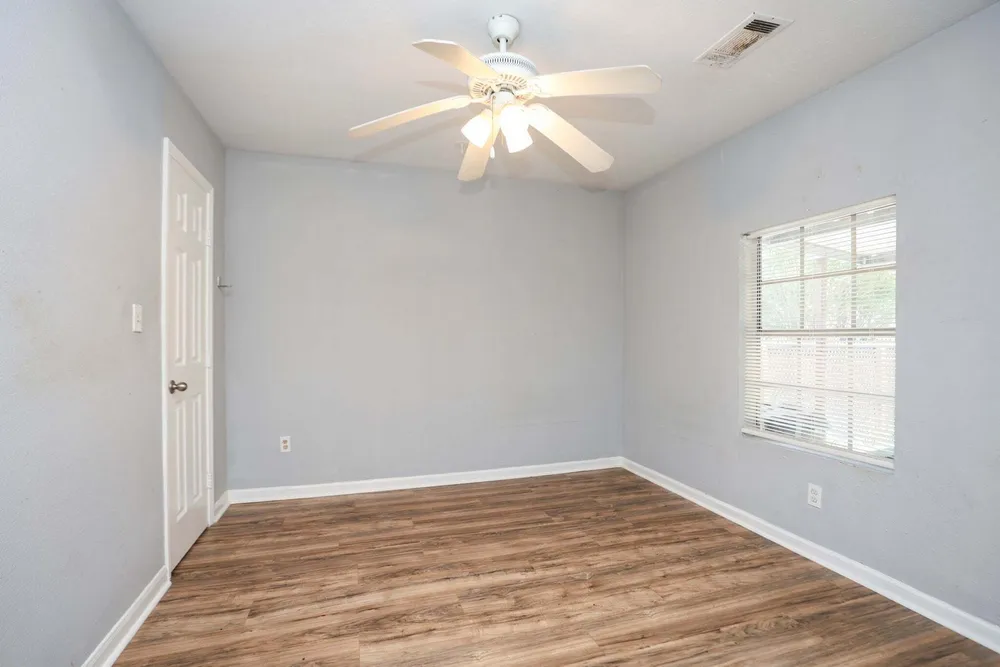 4039 Cornell St, Houston, TX 77022