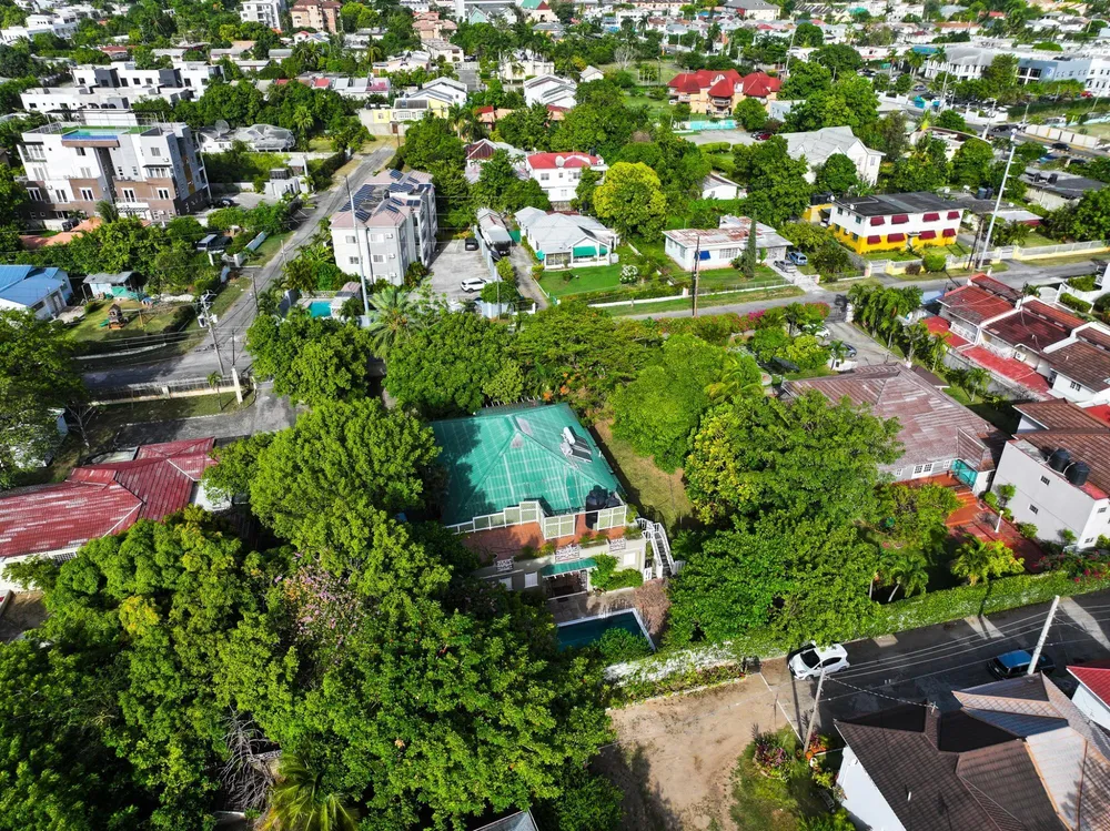 SANDHURST AVENUE, KINGSTO Kingston  St. Andrew