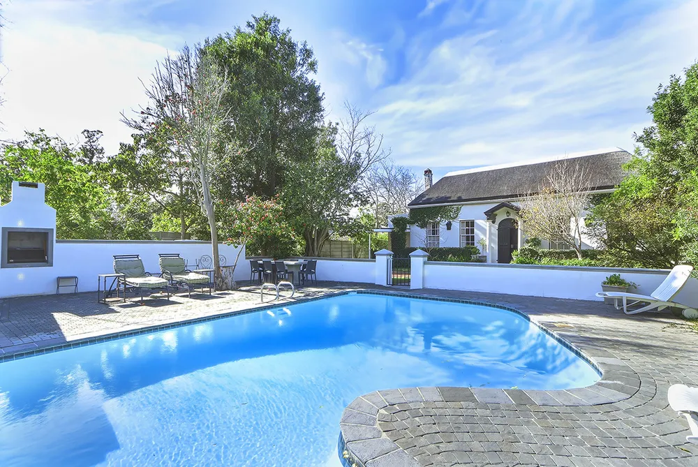 South Africa, Western Cape, Claremont, Montrose Avenue, 7