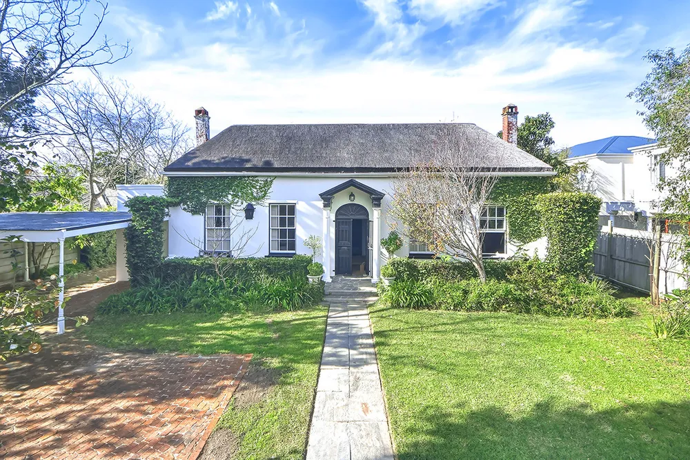 South Africa, Western Cape, Claremont, Montrose Avenue, 7