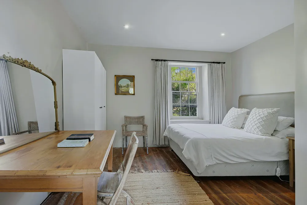 South Africa, Western Cape, Claremont, Montrose Avenue, 7