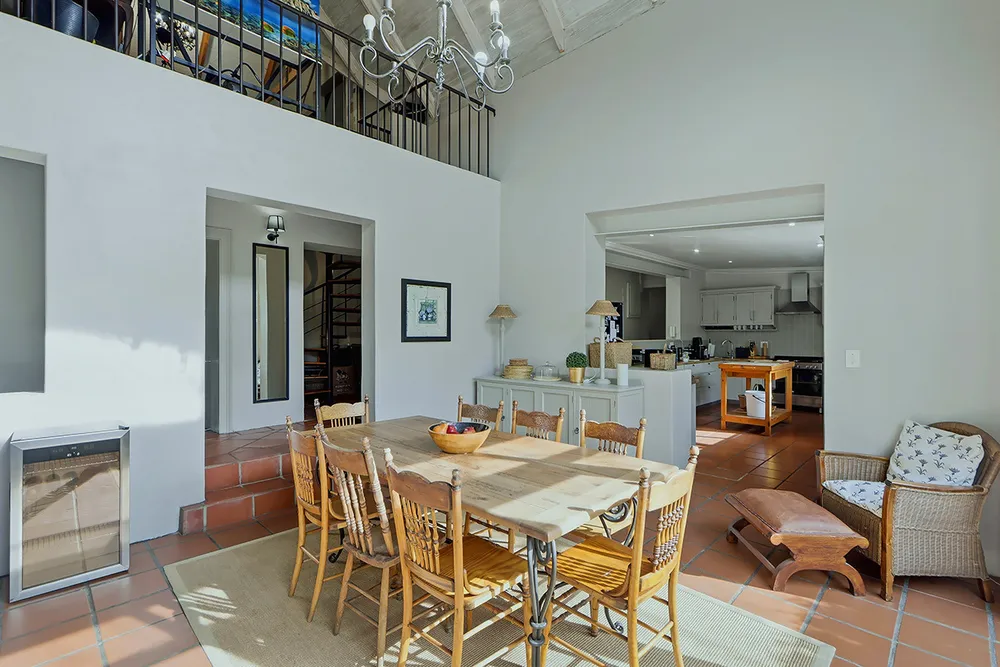 South Africa, Western Cape, Claremont, Montrose Avenue, 7