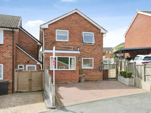 Peterdale Road, Brimington, Chesterfieldphoto