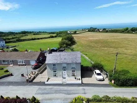 Maenygroes, New Quay , SA45