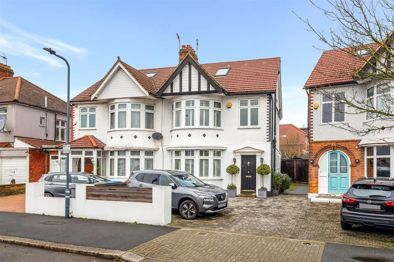 Lennox Gardens, Dollis Hill, NW10