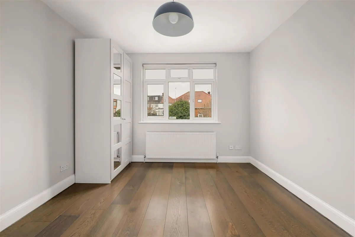 Lennox Gardens, Dollis Hill, NW10