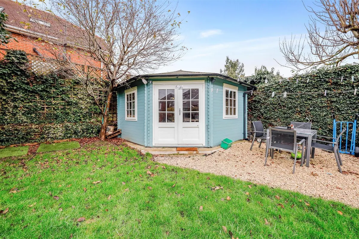 Lennox Gardens, Dollis Hill, NW10