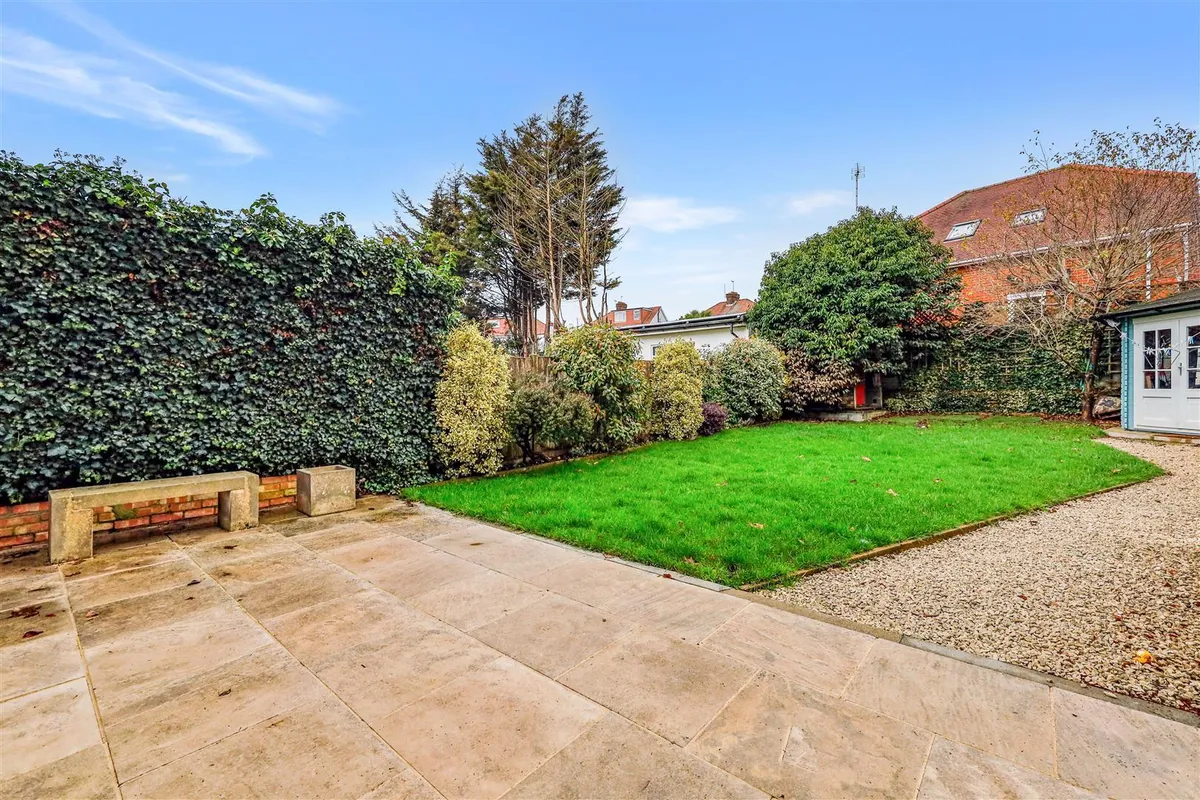 Lennox Gardens, Dollis Hill, NW10