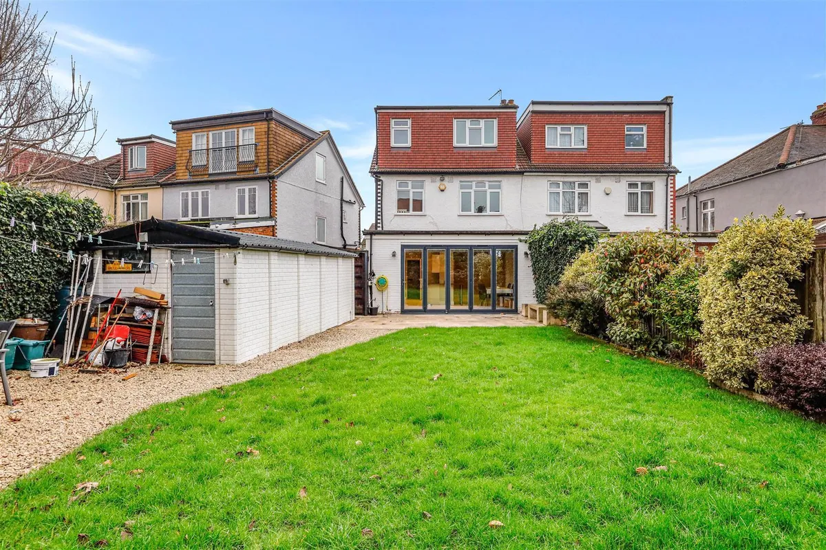 Lennox Gardens, Dollis Hill, NW10