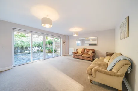 Royal Quay, Uxbridge, UB9
