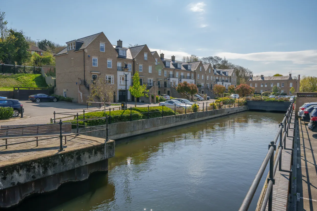 Royal Quay, Uxbridge, UB9 photo 20