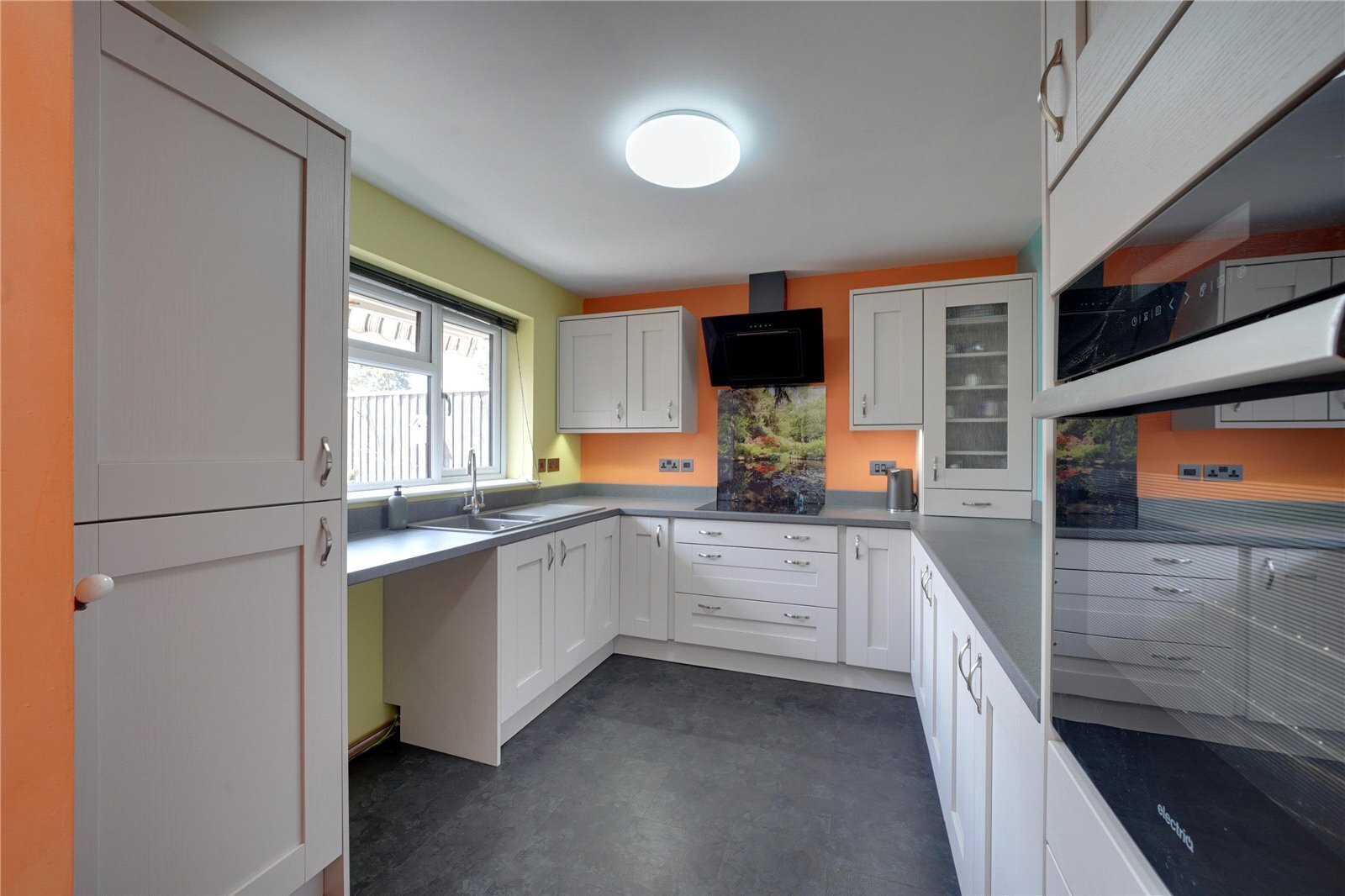 Girton Close, Mildenhall, Bury St. Edmunds, Suffolk, IP28 Image 7