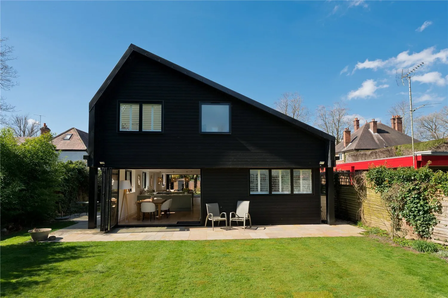 Heath Road, Horsell, GU21 photo 39