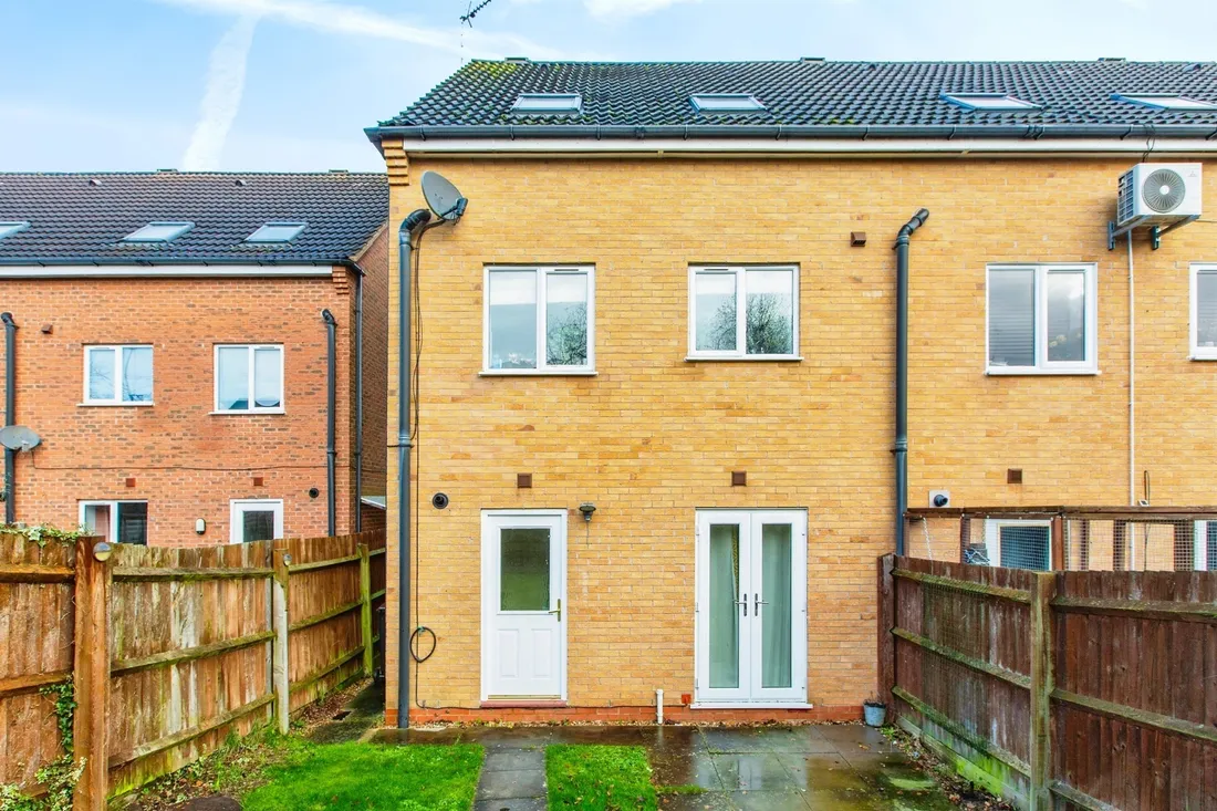 Property photo 8