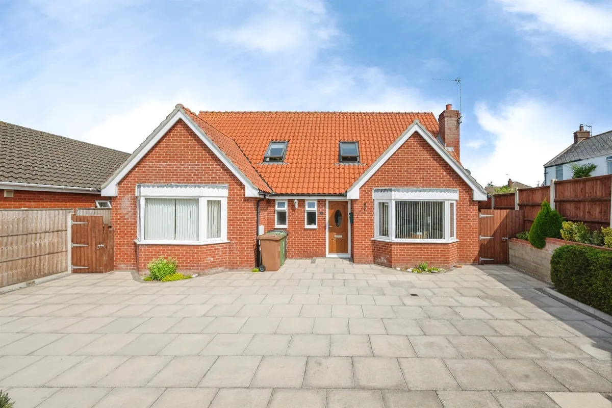 Common Road, Hemsby, Great Yarmouth