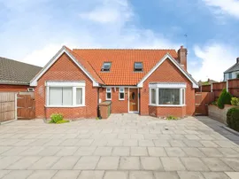 Common Road, Hemsby, Great Yarmouth photo