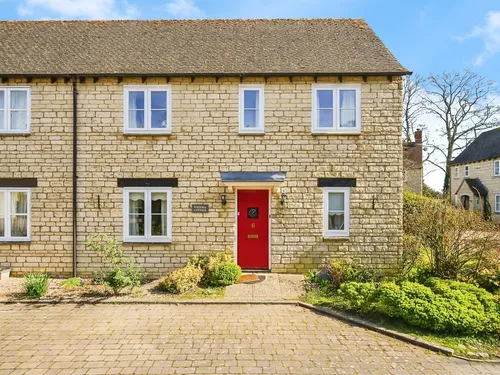 Glissard Way, Bradwell Village, Burfordphoto