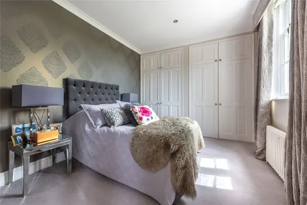 Broome Hall, Coldharbour, RH5 photo 18