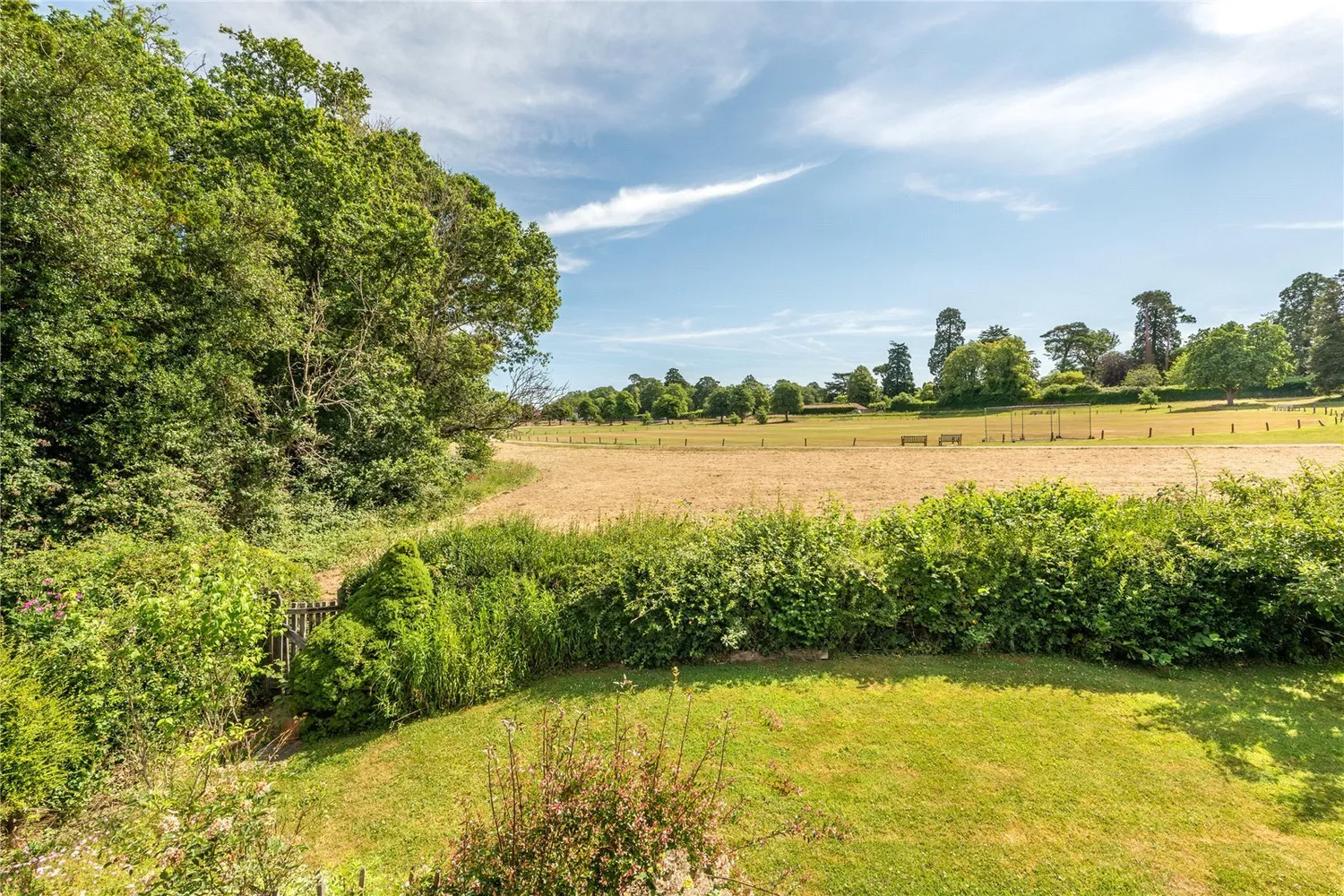 The Green, Ockley, RH5 photo 11
