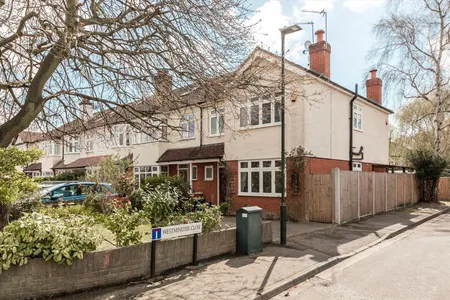 Cambridge Road, Teddington, TW11