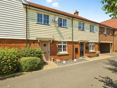 Hastings Crescent, Hailshamphoto