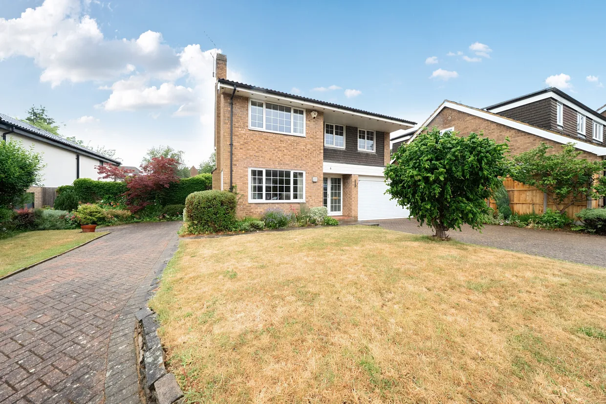 Lambourn Gardens, Harpenden, AL5 photo 9