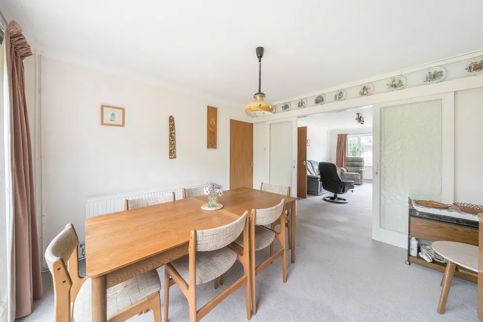 Lambourn Gardens, Harpenden, AL5 photo 15