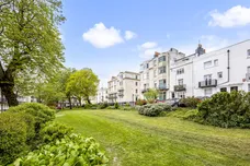 Russell Square, Brighton, BN1 photo 5