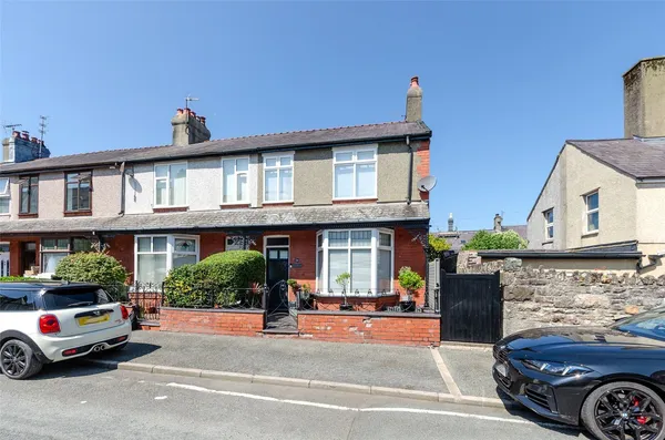 Vaynol Street, Caernarfon, Gwynedd, LL55