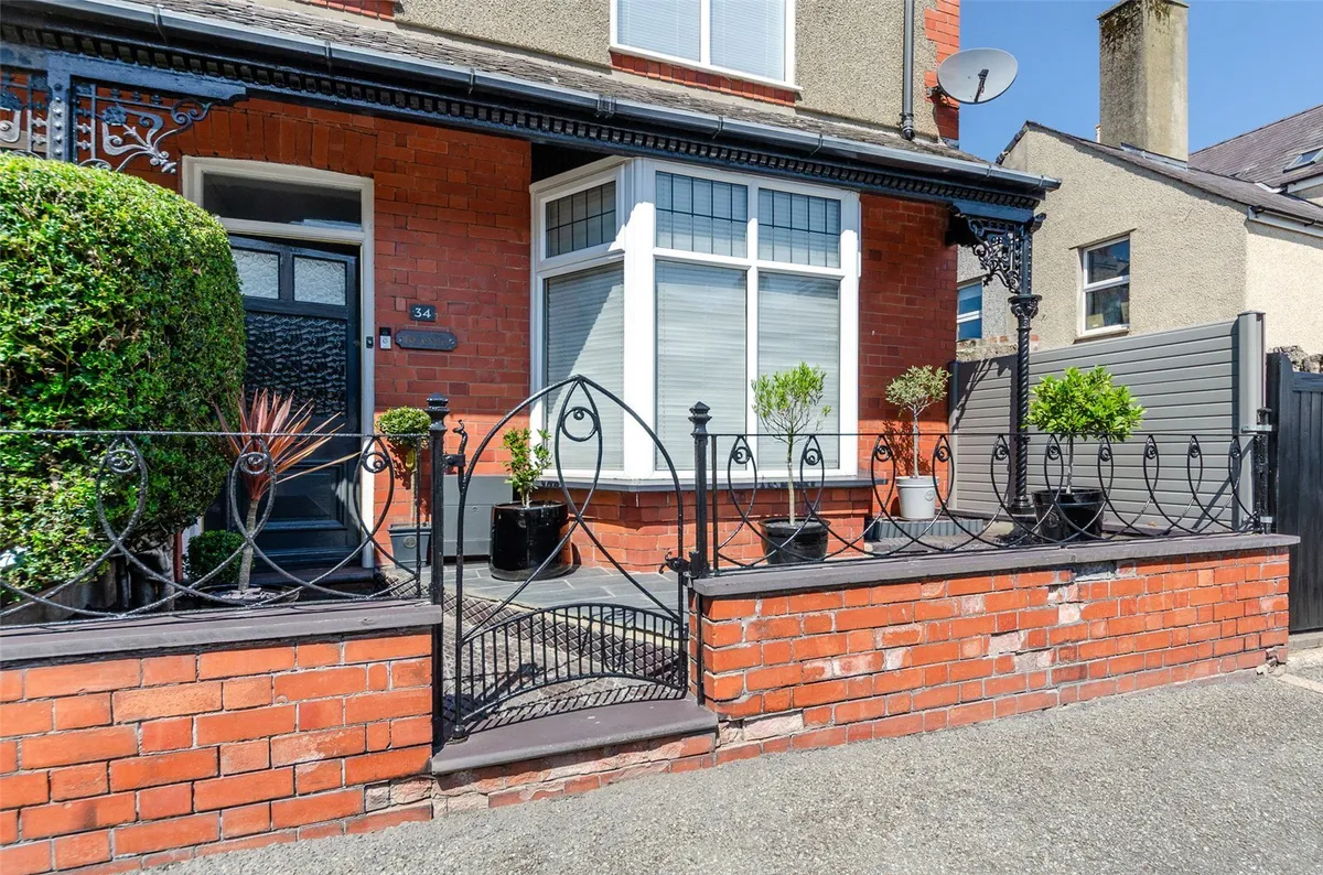 Vaynol Street, Caernarfon, Gwynedd, LL55