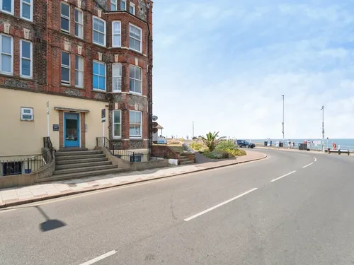 Prince Of Wales Road, CROMERphoto