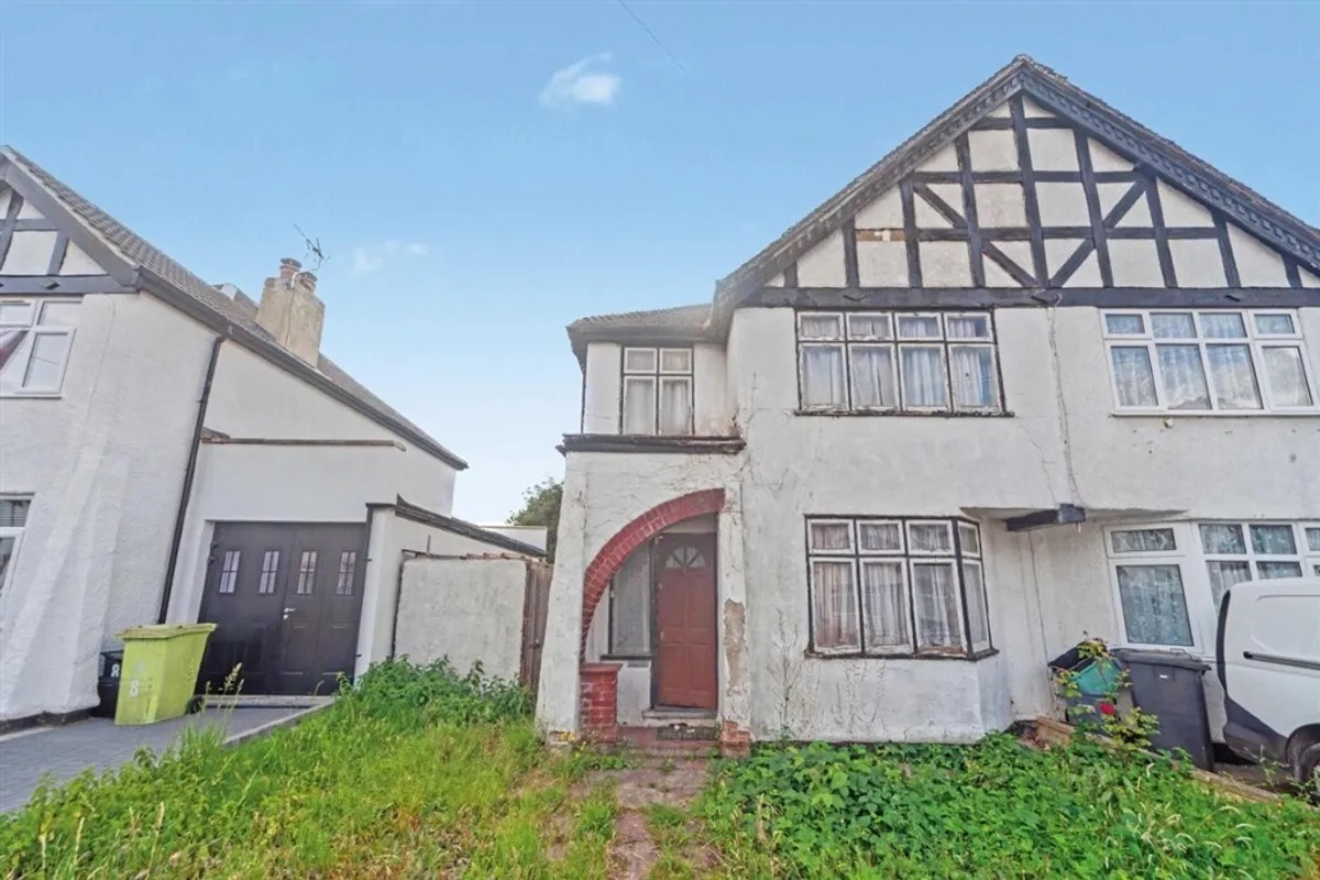 Ruskin Walk, BROMLEY