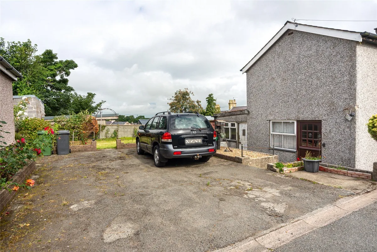 Lon Cilgwyn, Llannerch-y-Medd, Isle of Anglesey, LL71