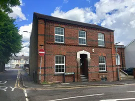 Kings Close, WATFORD photo