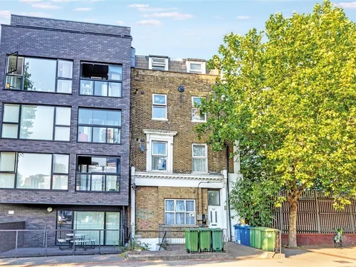 Old Kent Road, LONDONphoto